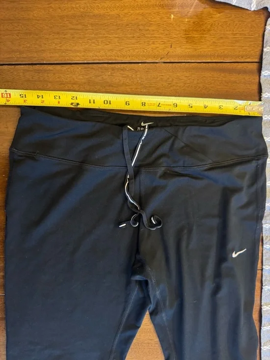 Nike Black Leggings with Small White Swoosh - Picture 7 of 8